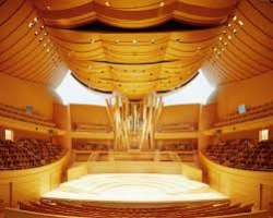 The Walt Disney Concert Hall is one of the widest halls amid all other halls and was constructed by Frank Gehry. The hall has an astonishing architect